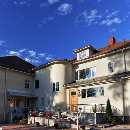 Bed and Breakfast Birgittagarden - Gaesthem - Birgittasystrarna à Falun Extérieur photo