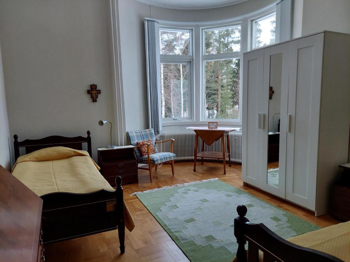 Bed and Breakfast Birgittagarden - Gaesthem - Birgittasystrarna à Falun Extérieur photo