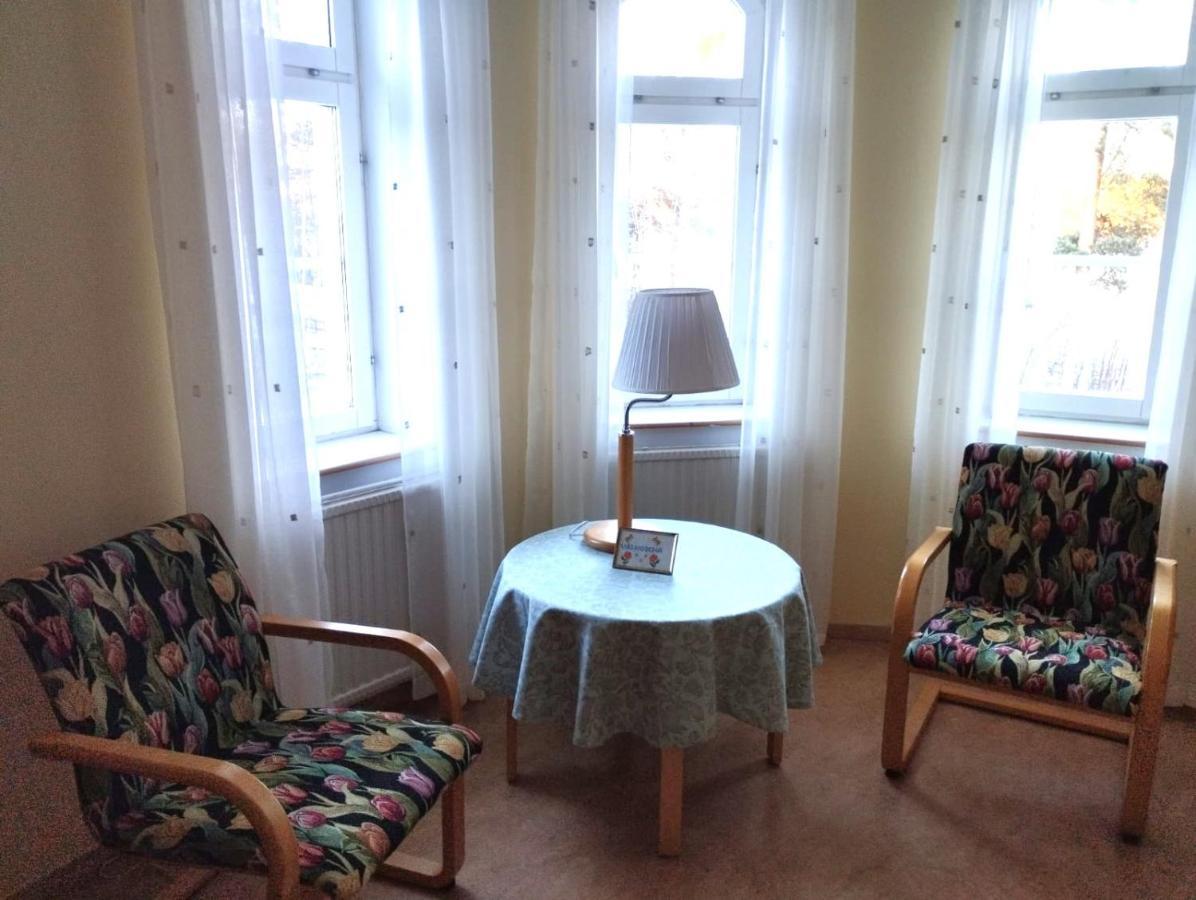 Bed and Breakfast Birgittagarden - Gaesthem - Birgittasystrarna à Falun Extérieur photo