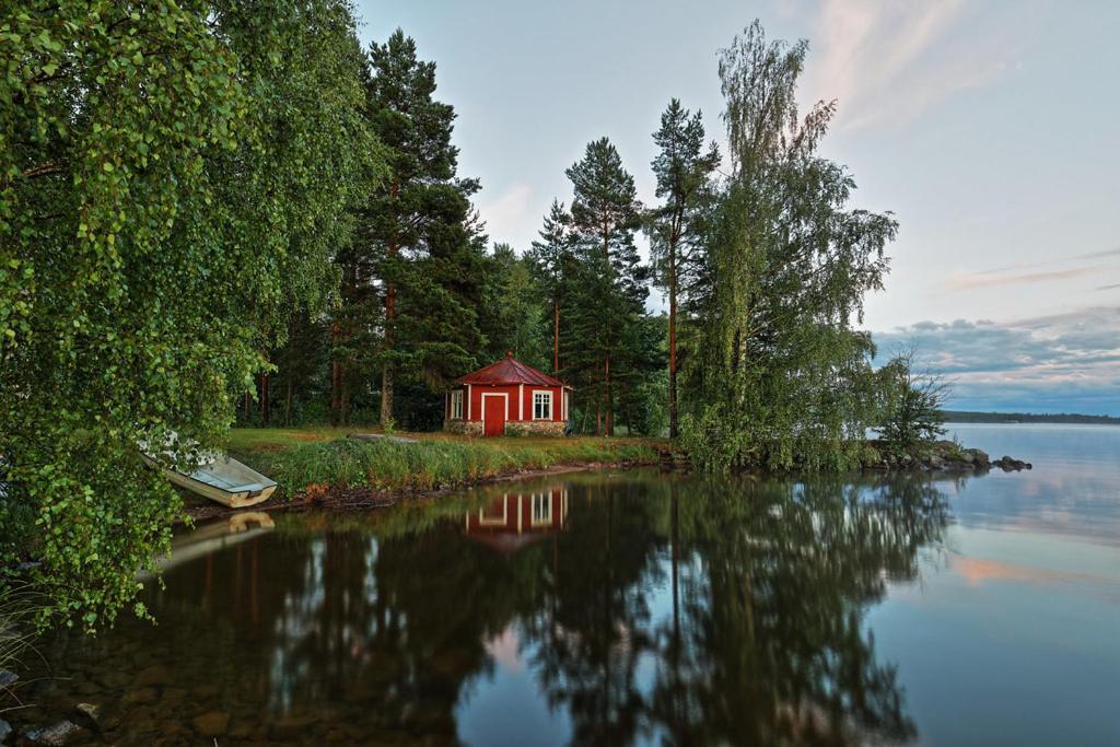 Bed and Breakfast Birgittagarden - Gaesthem - Birgittasystrarna à Falun Extérieur photo