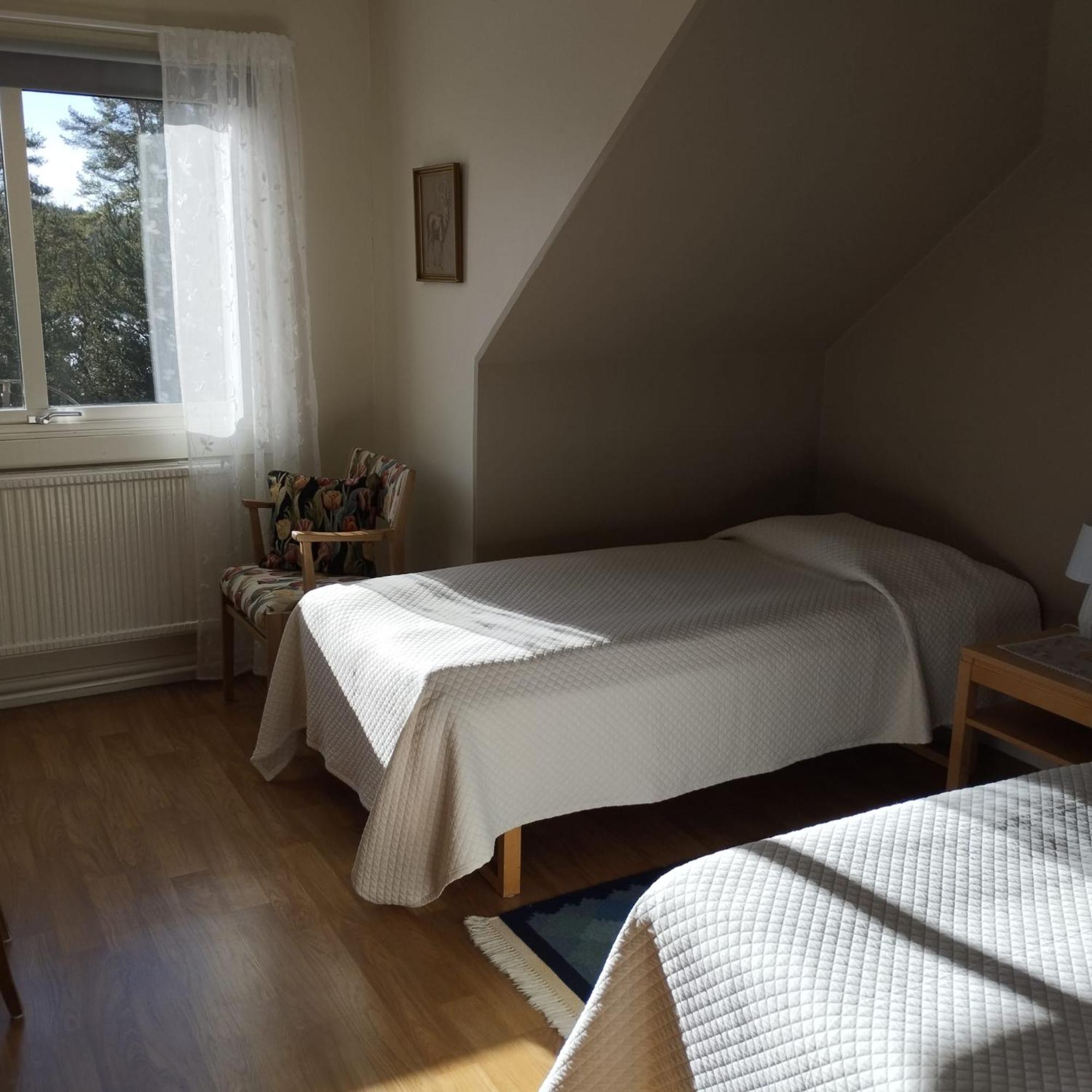Bed and Breakfast Birgittagarden - Gaesthem - Birgittasystrarna à Falun Extérieur photo